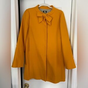 Vintage J Crew Yellow Coat with Bow Snap Closure. Size 8.